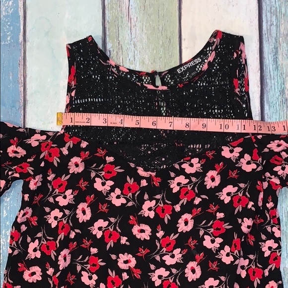 ❄️Express off the shoulder top - Picture 2 of 5